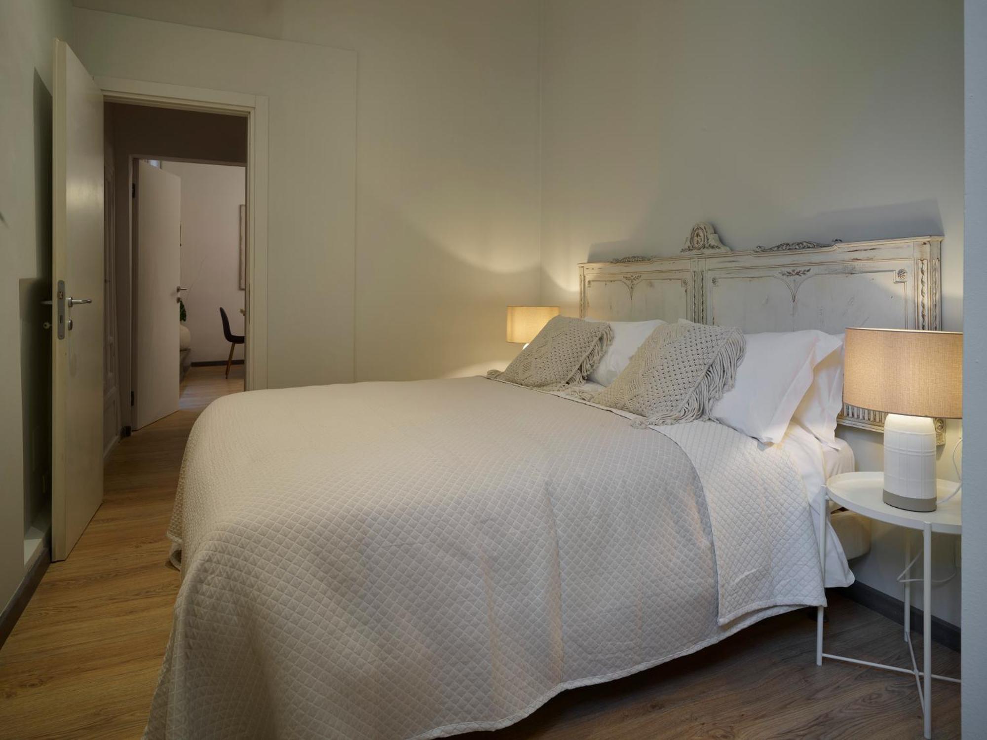 Apartment Bright 3-bedroom With Patio In Historic Center Near Duomo Florenz